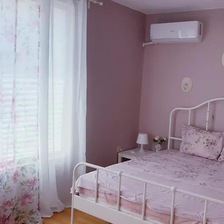 Park Apartment