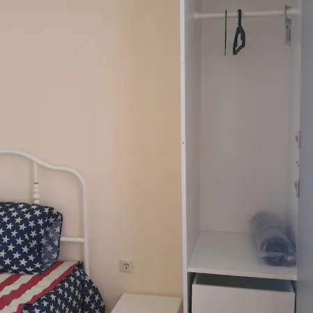 Park Apartment *