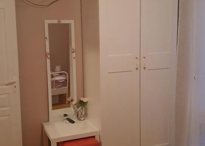 Park Apartment *