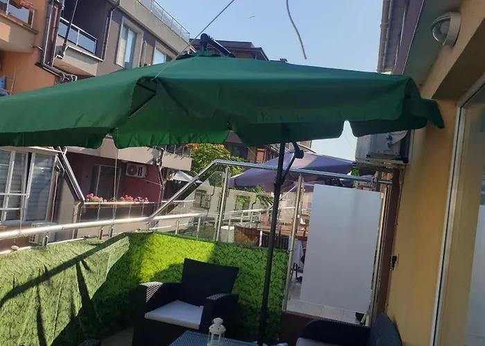 Park Apartment *